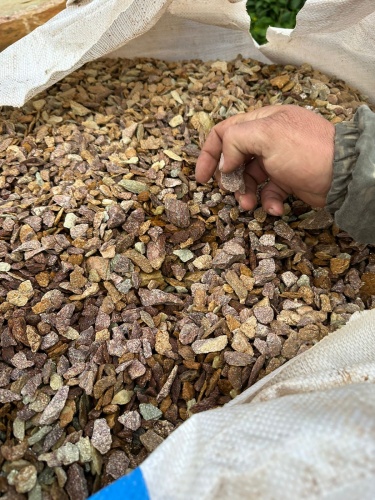 Златолит персиковый декоративная каменная крошка купить в Чердыни