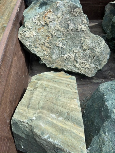 Ландшафтные глыбы зелёные 200-500 килограмм купить в Чердыни