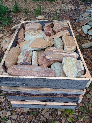 Златолит жёлтый, жёлто-зелёный глыбки и валуны для ланшафтного дизайна купить в Чердыни