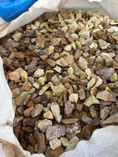 Златолит персиковый декоративная каменная крошка купить в Чердыни