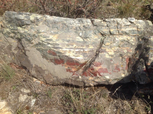 Гигантские зелёные валуны для ландшафтного дизайна весом более 5 тонн купить в Чердыни