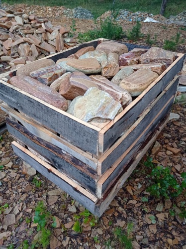 Златолит жёлтый, жёлто-зелёный глыбки и валуны для ланшафтного дизайна купить в Чердыни