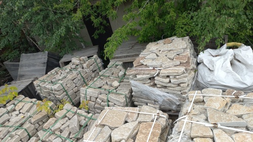 Гранитный плитняк галтованный для парковки купить в Чердыни