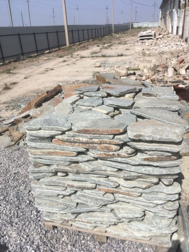 Златолит серебристый галтованный для лестниц купить в Чердыни