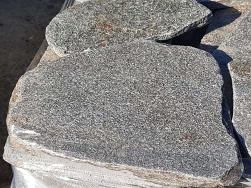 Златолит серебристый галтованный для лестниц купить в Чердыни