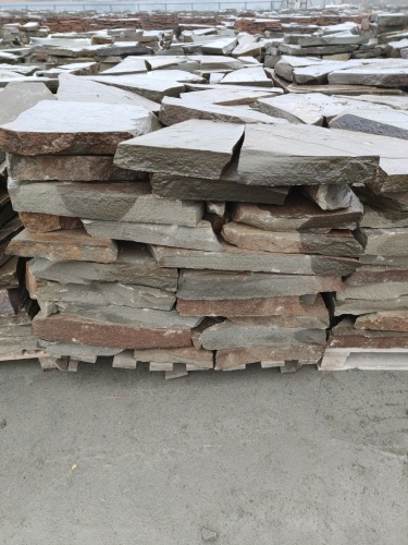 Плитняк песчаник серо-зелёный для мощения 60-65 мм купить в Чердыни