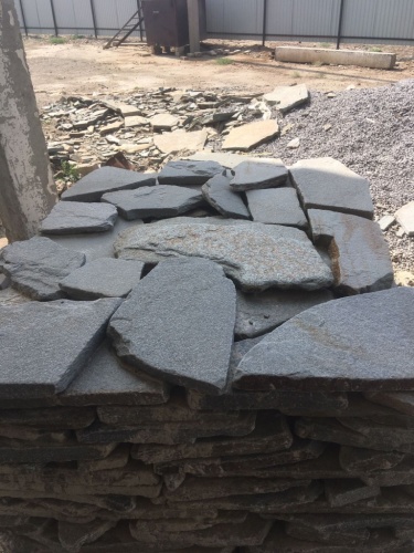 Златолит серебристый галтованный для лестниц купить в Чердыни